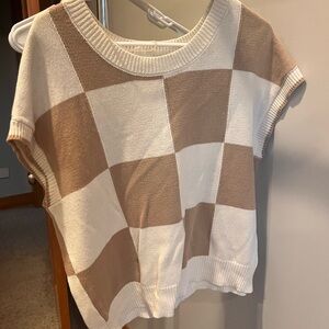 moon & madison Cream and Tan Checkered Sweater